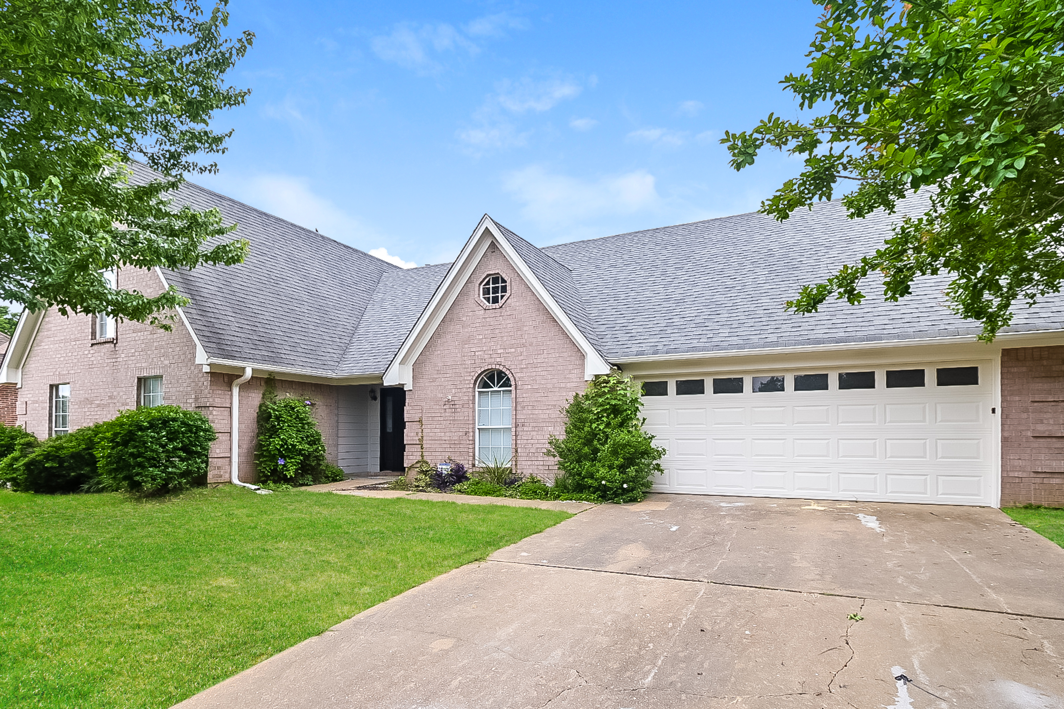 6779 Dianna Dr Olive Branch, MS 38654